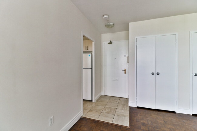 Building Photo - 50 Cambridge Ave