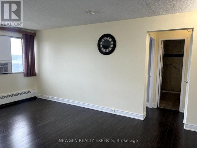 Photo du bâtiment - 507-10-610 Sunny Glenway