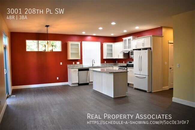 Foto del edificio - 3001 208th Pl SW