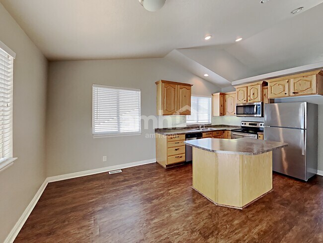 Foto del edificio - 6752 S Majestic Loop Rd