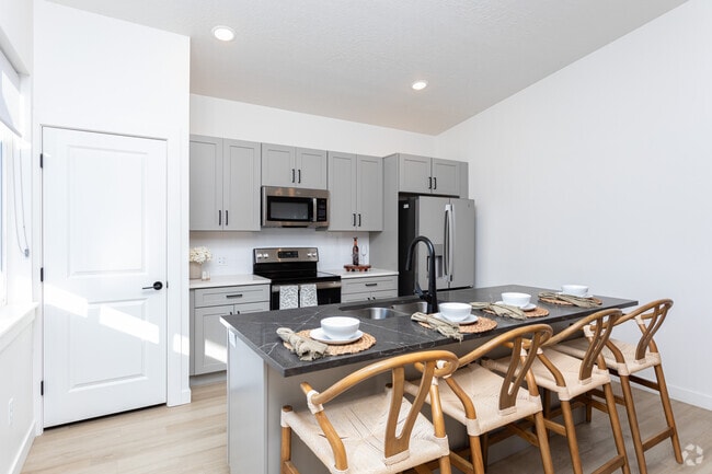 3BR, 3BA - 2,833SF - Timpanogos - Kitchen - The Springs at Coyote Ridge
