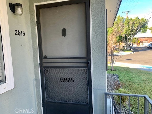 Building Photo - 2519 Tulare Ave