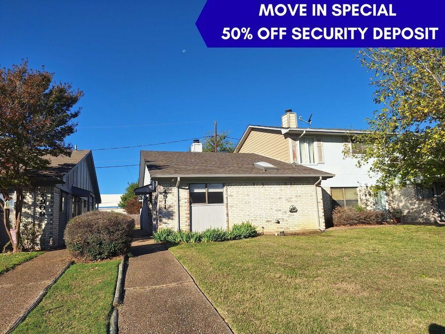Photo - 4911 Maryanna Way-