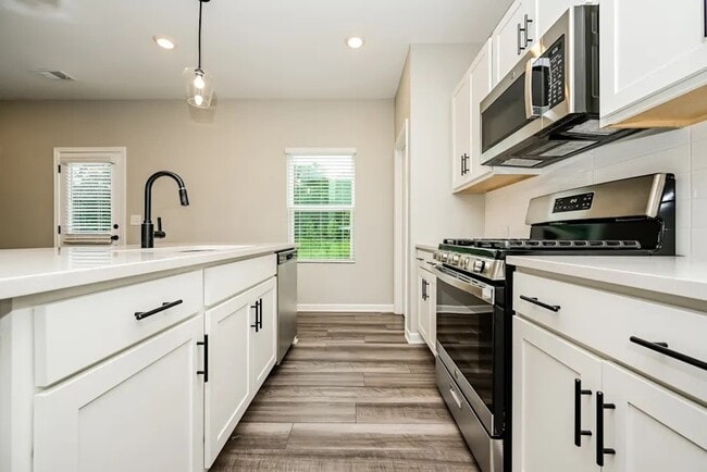 Building Photo - 1210 Starmoss Ln