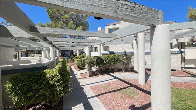 Foto del edificio - 8900 Antioch Way