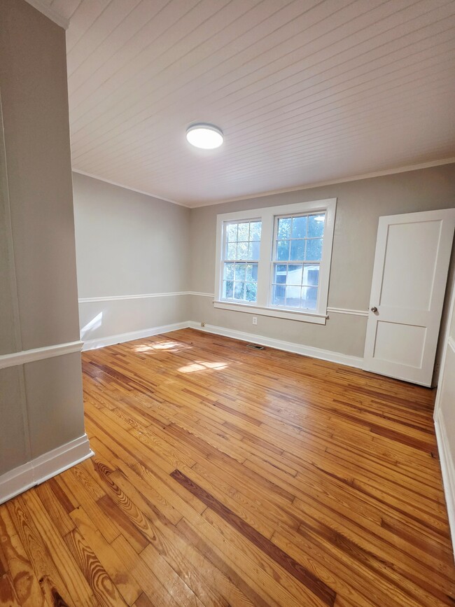 Foto del edificio - 205 E North St