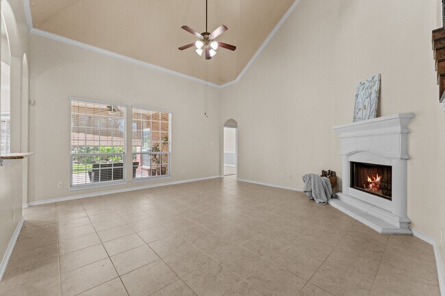 Building Photo - 20698 Oakhurst Meadows Dr