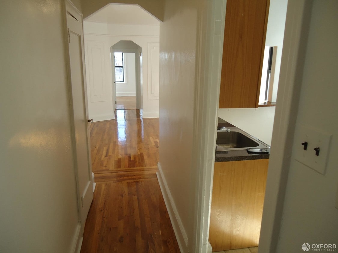Primary Photo - 35-25 29th Street