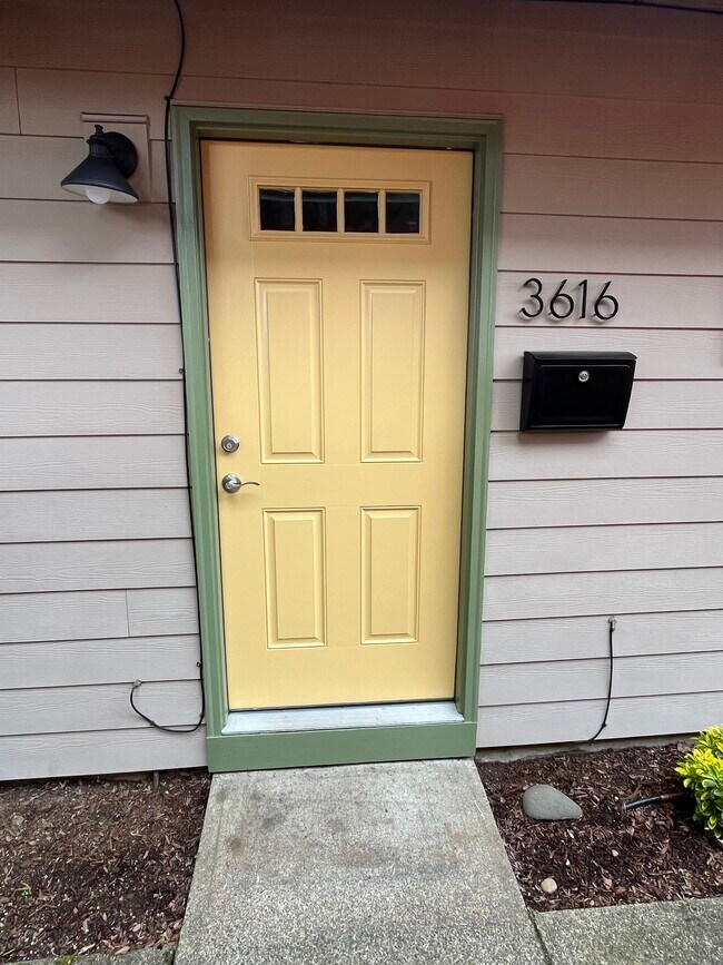 Building Photo - 3616 SE 67th Ave