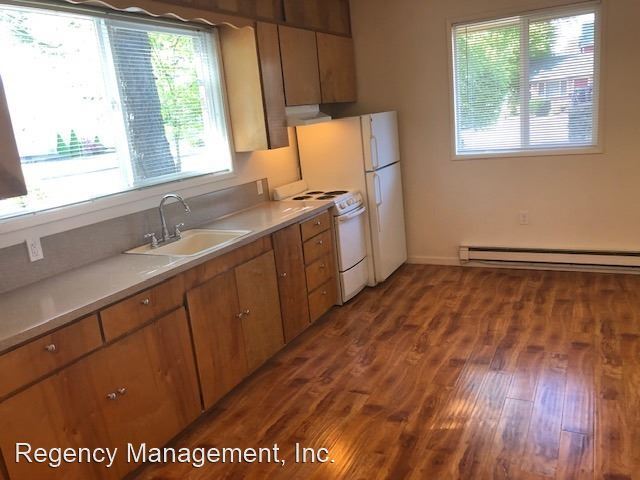 Building Photo - Studio, 1 bath Apartment - 470 SE 12th Ave.