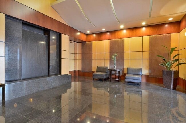 Building Photo - 275 Bayshore Blvd