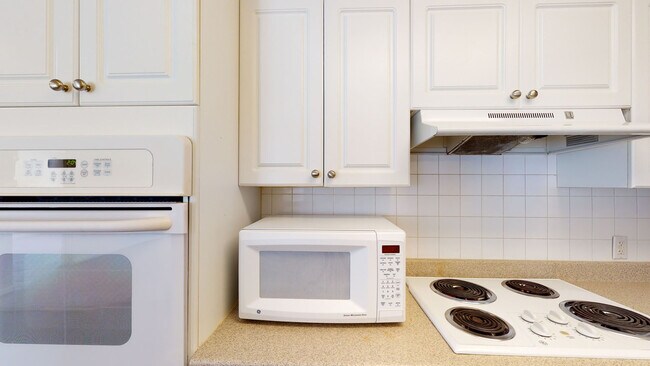 Interior Photo - Inwood West
