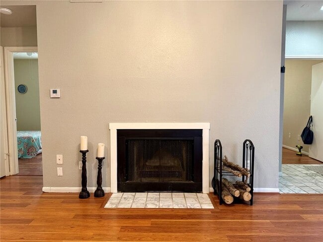 Photo - Beautiful 2 bedroom 1 bath condo