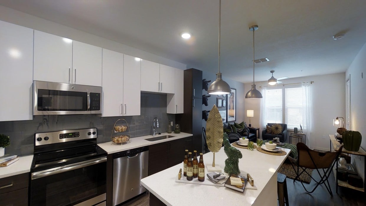 Photo - Havana Square Apartments