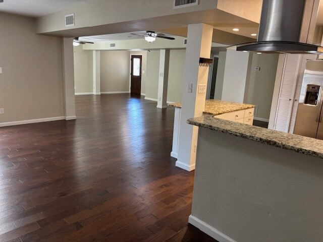 Dos áreas de estar - 4715 Ranch View Rd