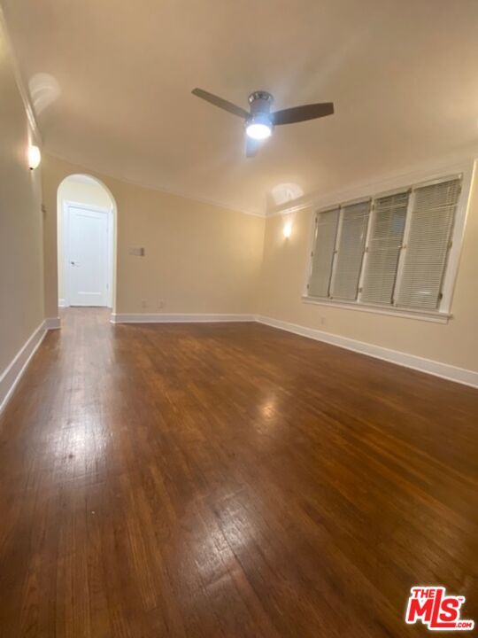 Foto del edificio - 1040 N Sweetzer Ave