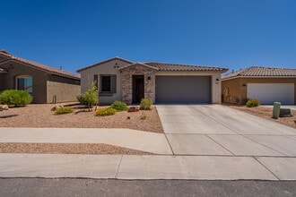Building Photo - 9724 E Lynx Lk Trl
