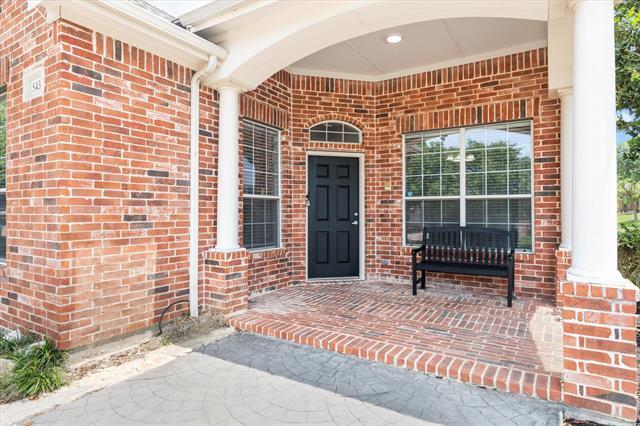 Foto del edificio - 5432 Hidden Creek Ln
