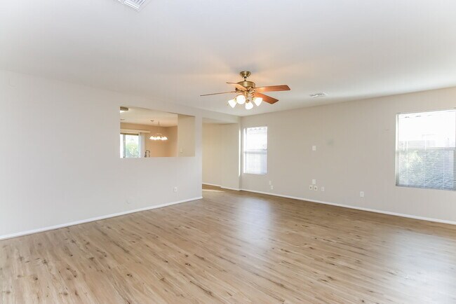 Foto del edificio - 11218 E Quarry Ave