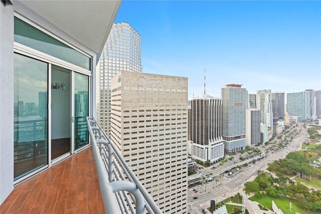 Building Photo - 335 S Biscayne Blvd