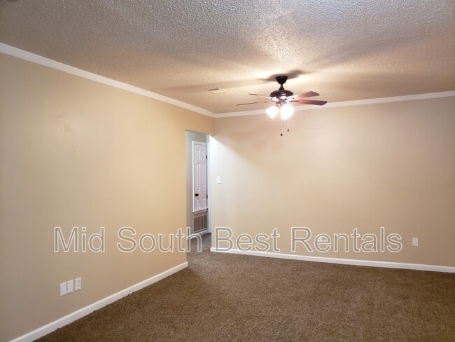 Building Photo - 43 Compass Point St