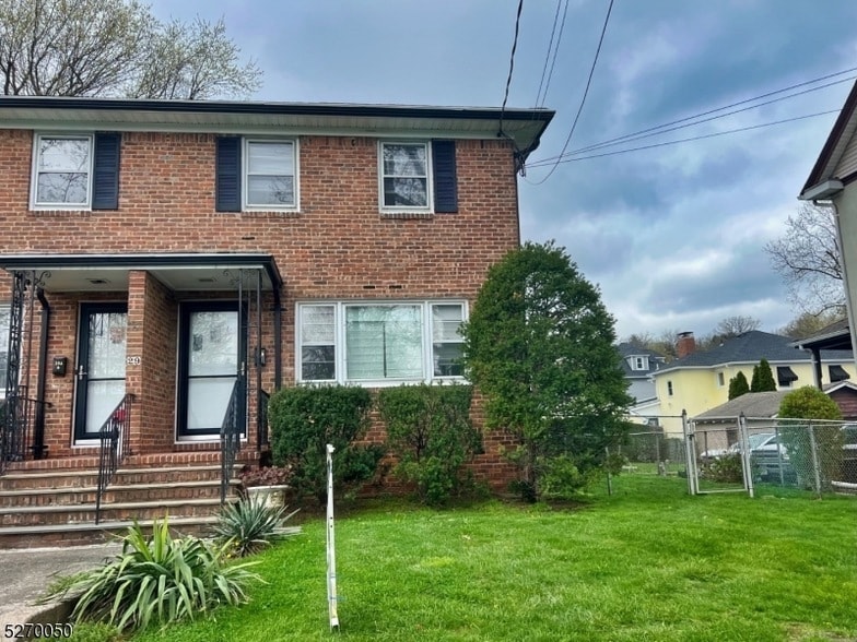 Photo - 29 Morris Avenue Unit
