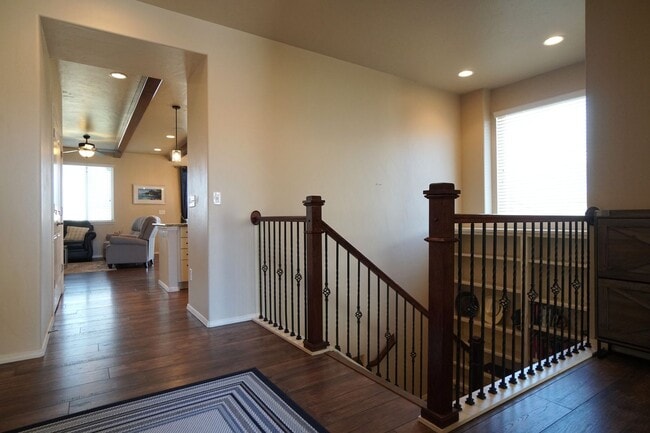 Building Photo - 2127 Villa Creek Cir