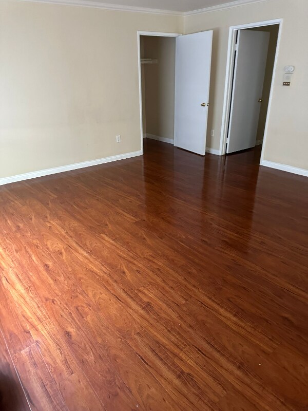 Foto del edificio - 5325 Huntington Dr N