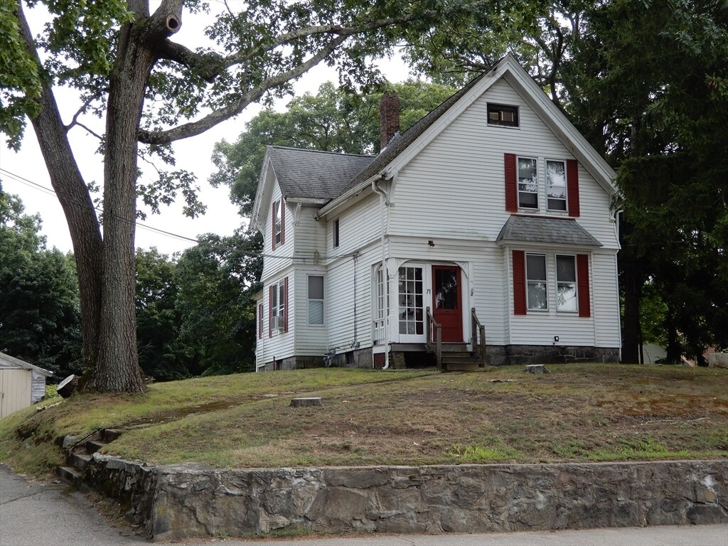 Primary Photo - 71 Oakland St