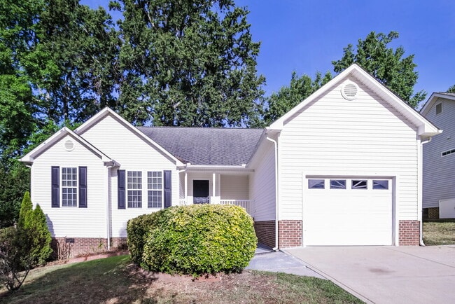 Building Photo - 203 Zircon Ln
