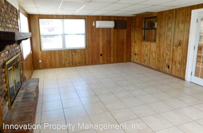 Building Photo - 3 br, 2 bath House - 556 Ironwood Dr