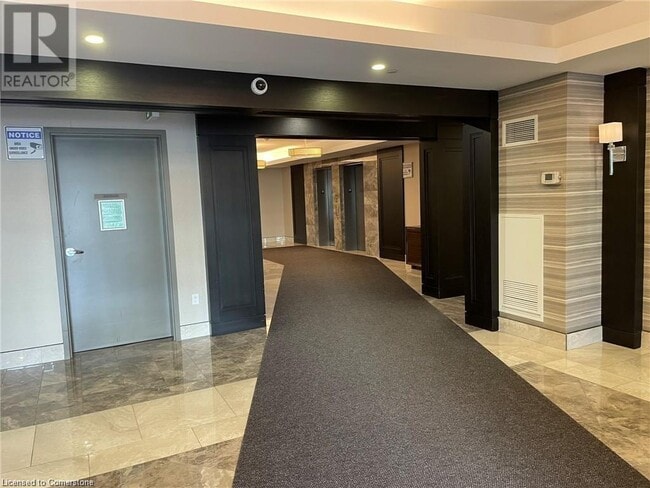 Building Photo - 101 Shoreview Pl