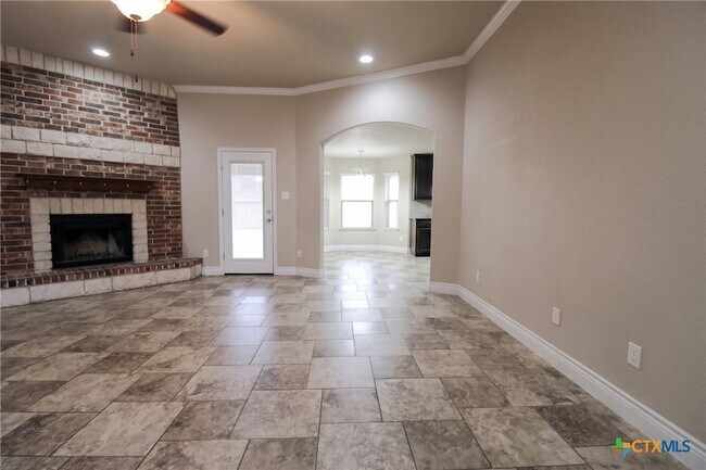 Foto del edificio - 1128 Pheasant Cir