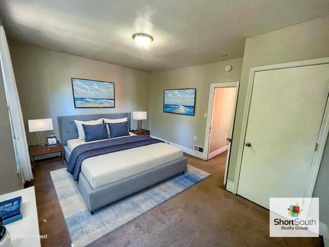 Foto del edificio - 4 bed 1 bath Single Family Home