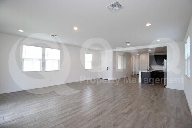 Building Photo - 10214 E Ursula Ave
