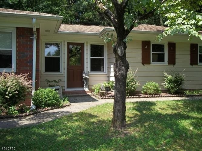 19 Valley View Dr, Flemington, NJ 08822 House Rental in Flemington