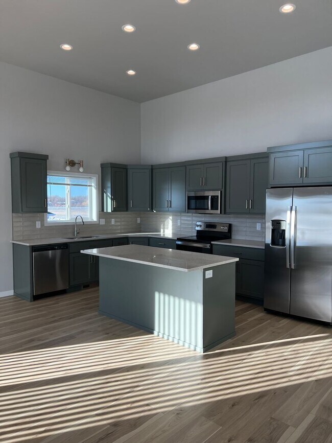 Foto del edificio - New 3 Bedroom/2 Bathroom House - Rent With...