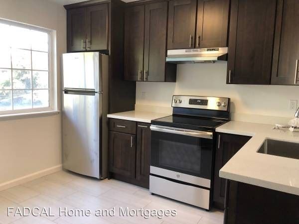 Foto del edificio - 595 Arguello Blvd