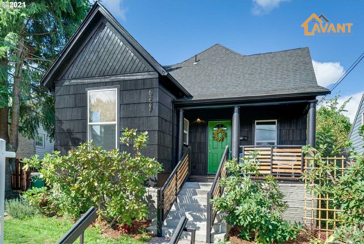 Foto principal - GORGEOUS REMODEL, GREAT LAYOUT!! PORTLAND ...