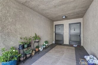 Building Photo - 12400 Montecito Rd