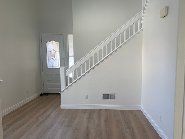 Foto del edificio - 5046 Dolcetto Ct