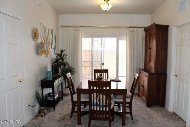 Foto del edificio - 232 S Clubhouse Ln