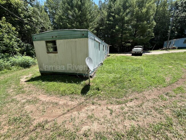 Foto del edificio - 51 White Pine Dr