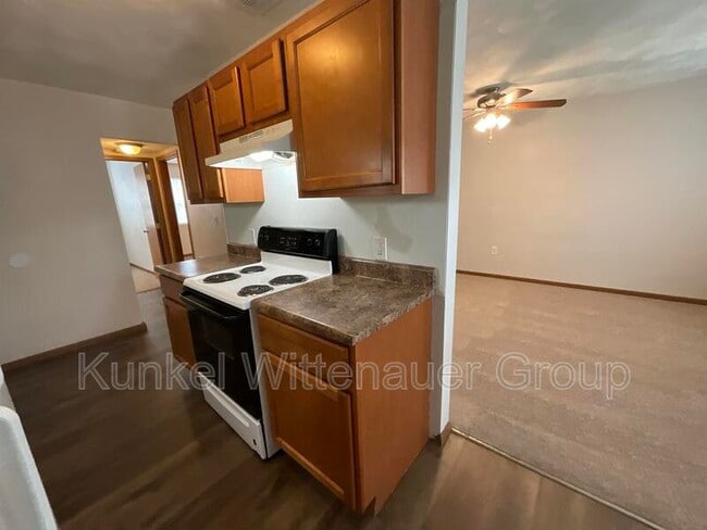 Building Photo - 1808 Jamestown Rd