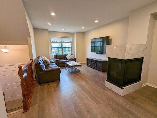 Building Photo - 2807 Blakely Ln