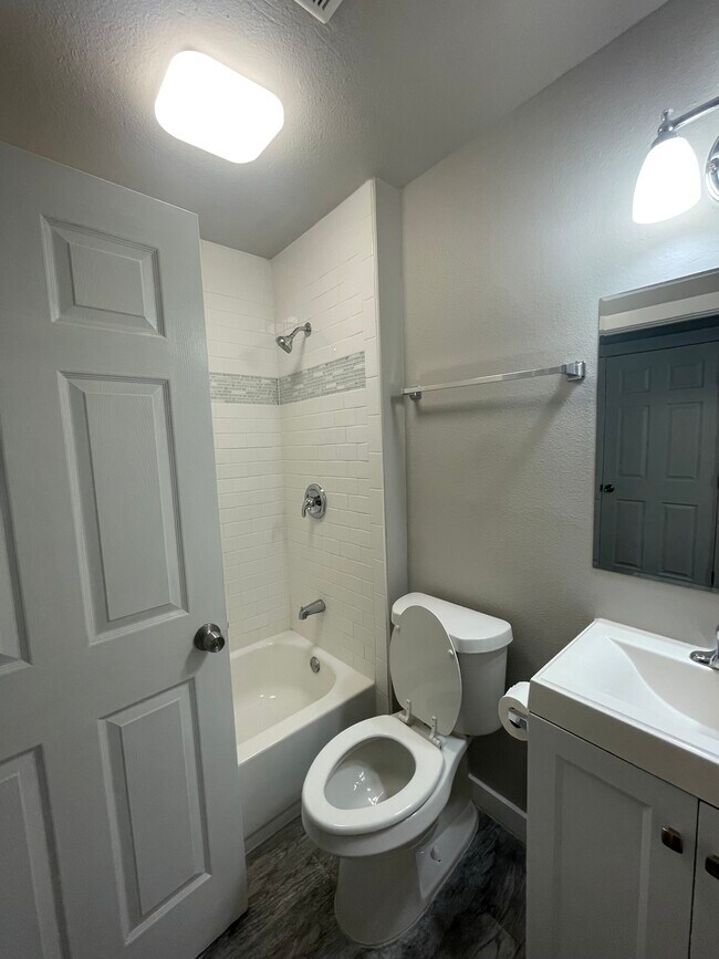 Foto del edificio - 4006 Big Meadows St