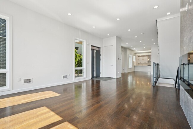 Foto del edificio - 714 Undercliff Ave