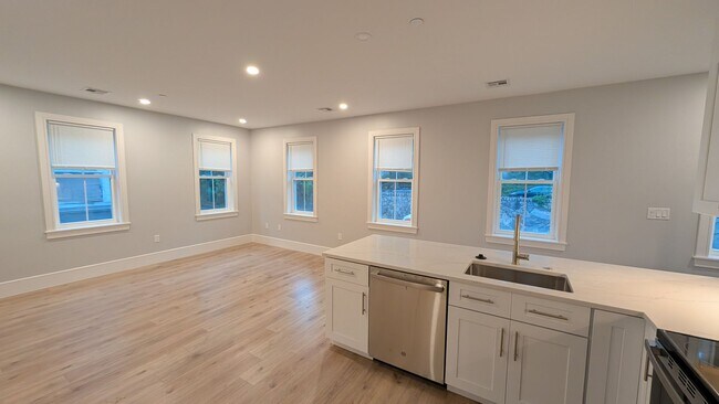 Building Photo - New 4-bed, 3-bath in Brighton; beat the 9/1 rush with an August move-in!