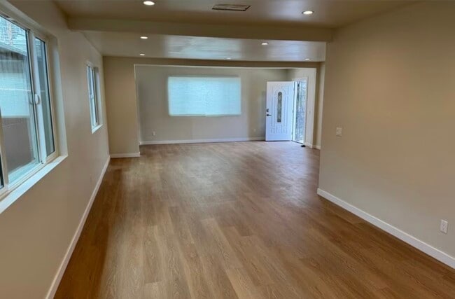 Foto del edificio - 1676 259th St