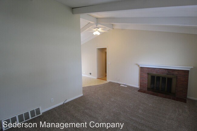 Building Photo - 3 br, 1 bath House - 5707 W 75TH TERR